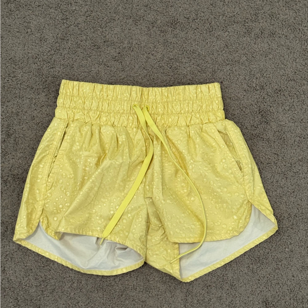 ZYIA shorts